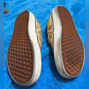 Vans famous skateboard slip-on sneaker! Used, size 7.